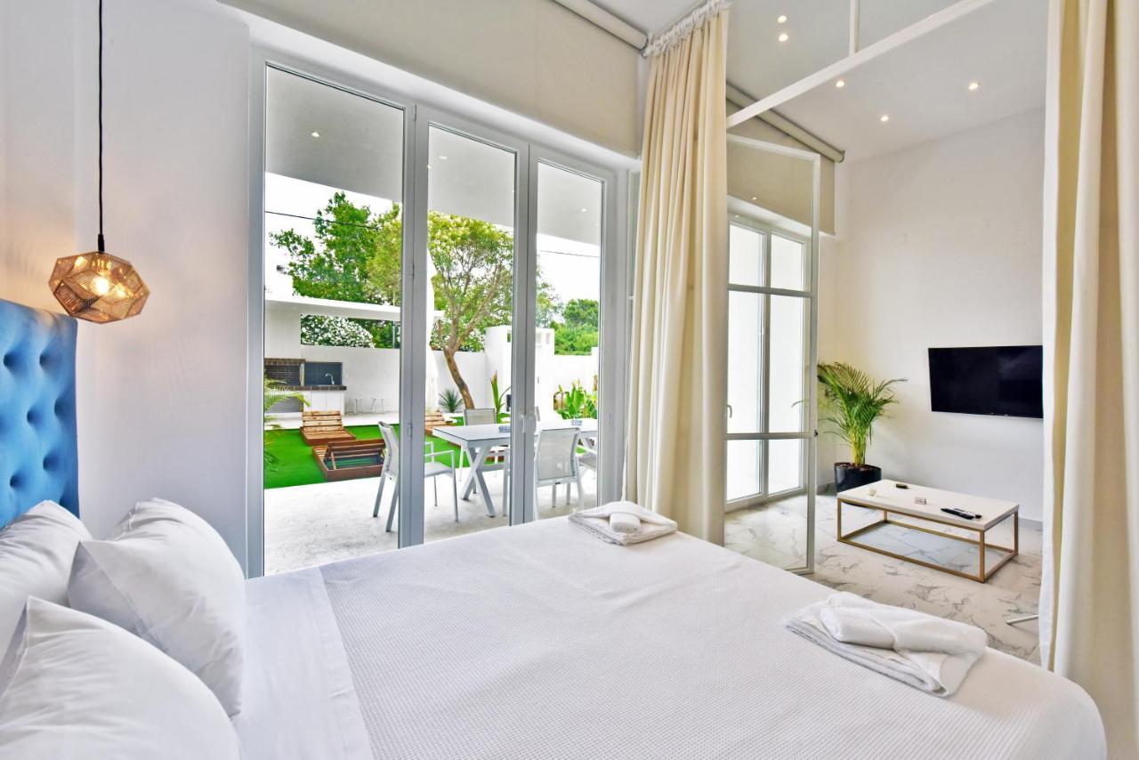 4 Elements Seaside Luxury Suites By Rentalspro Services Nea Moudania Halkidiki 外观 照片