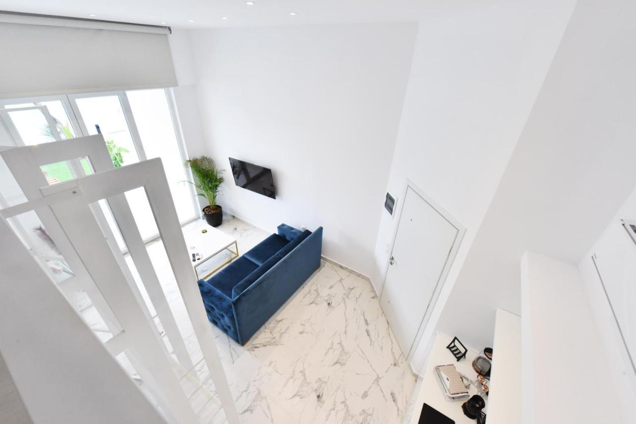 4 Elements Seaside Luxury Suites By Rentalspro Services Nea Moudania Halkidiki 外观 照片