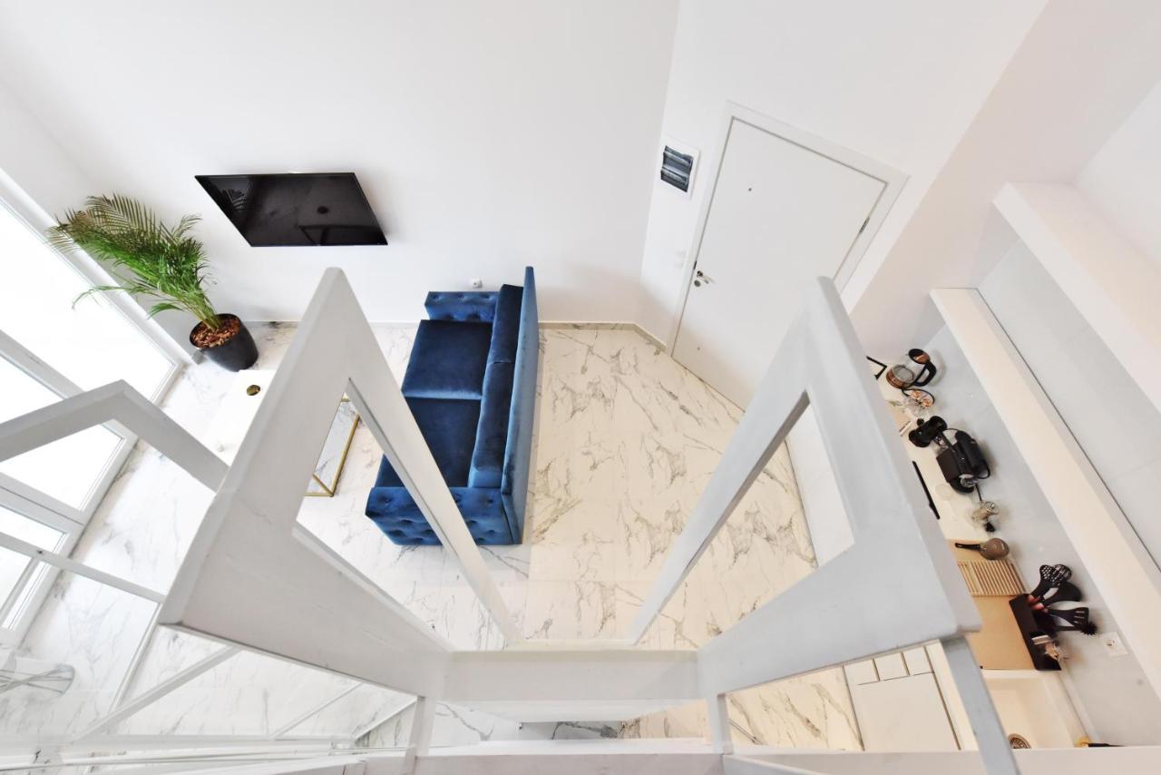 4 Elements Seaside Luxury Suites By Rentalspro Services Nea Moudania Halkidiki 外观 照片