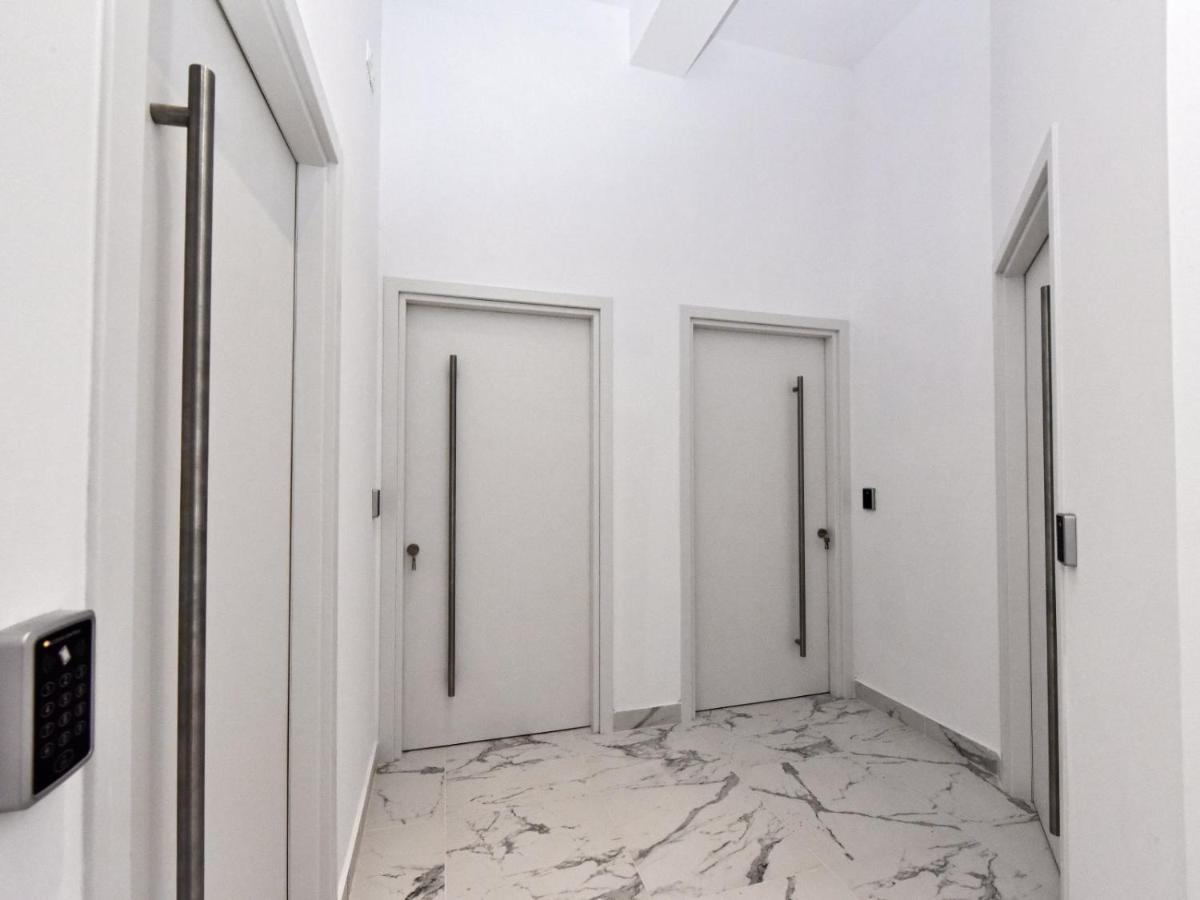 4 Elements Seaside Luxury Suites By Rentalspro Services Nea Moudania Halkidiki 外观 照片