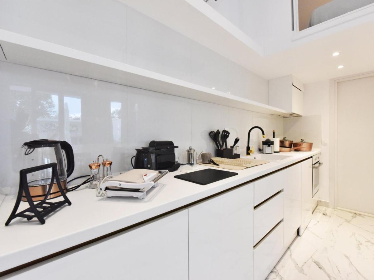 4 Elements Seaside Luxury Suites By Rentalspro Services Nea Moudania Halkidiki 外观 照片
