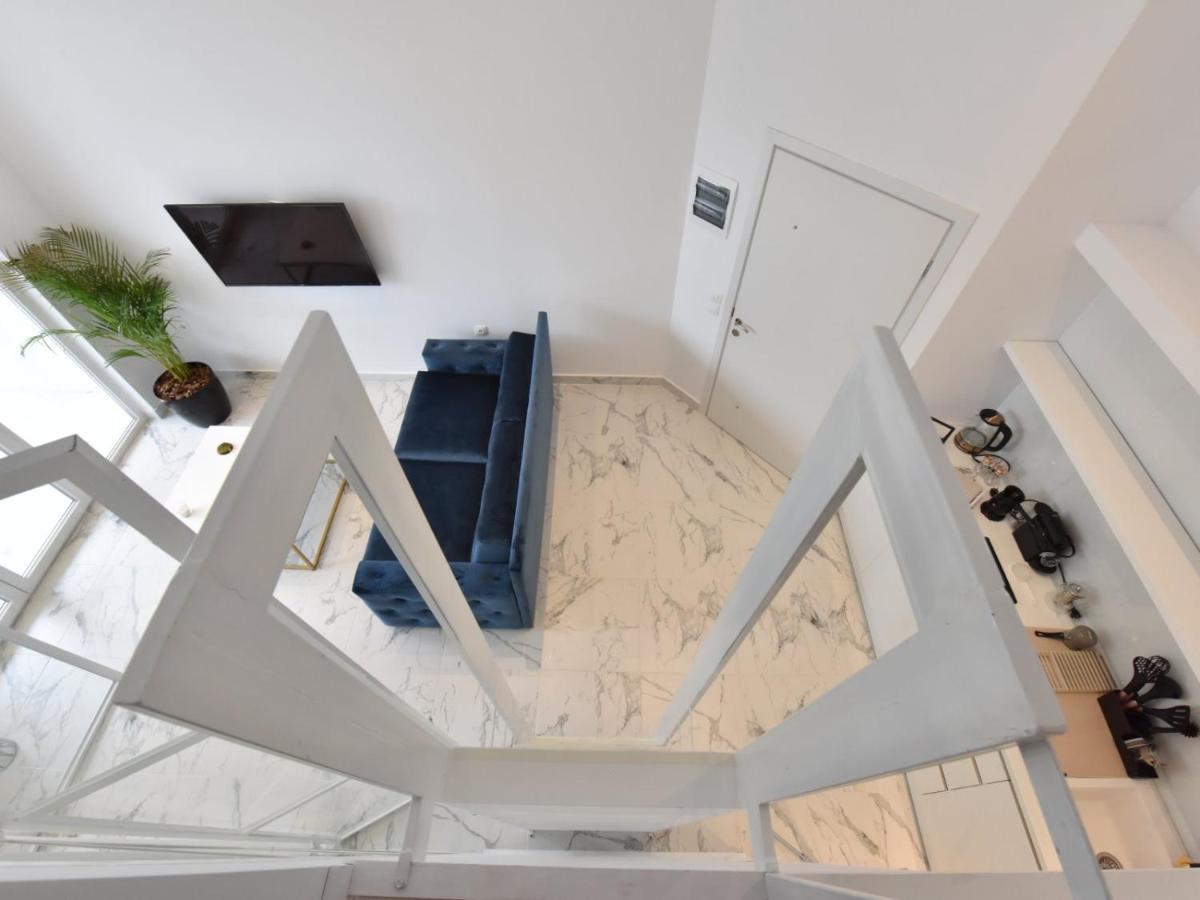 4 Elements Seaside Luxury Suites By Rentalspro Services Nea Moudania Halkidiki 外观 照片